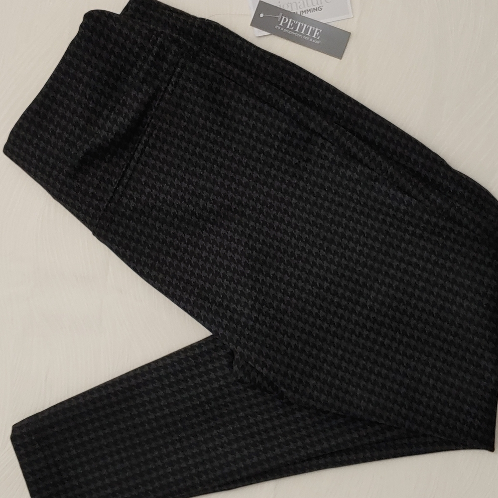 Christopher and Banks Petite Size Small Signature Slimming Legging NWT